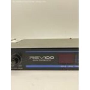 Yamaha REV100 Digital Rack Mount Reverberator Guitar Effects Unit